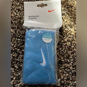 Nike reservable wristbands